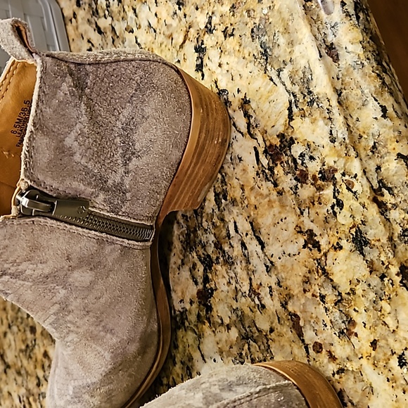 Lucky Brand Ankle Booties - Picture 5 of 13